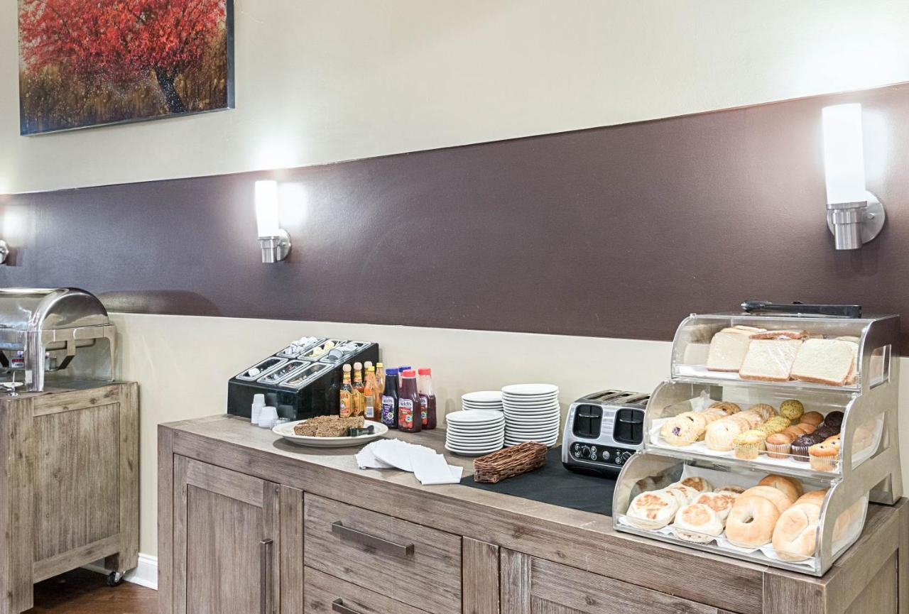 Clarion Hotel San Angelo Near Convention Center Екстер'єр фото