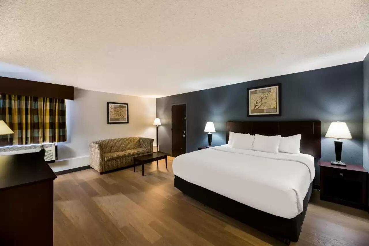 Clarion Hotel San Angelo Near Convention Center Екстер'єр фото
